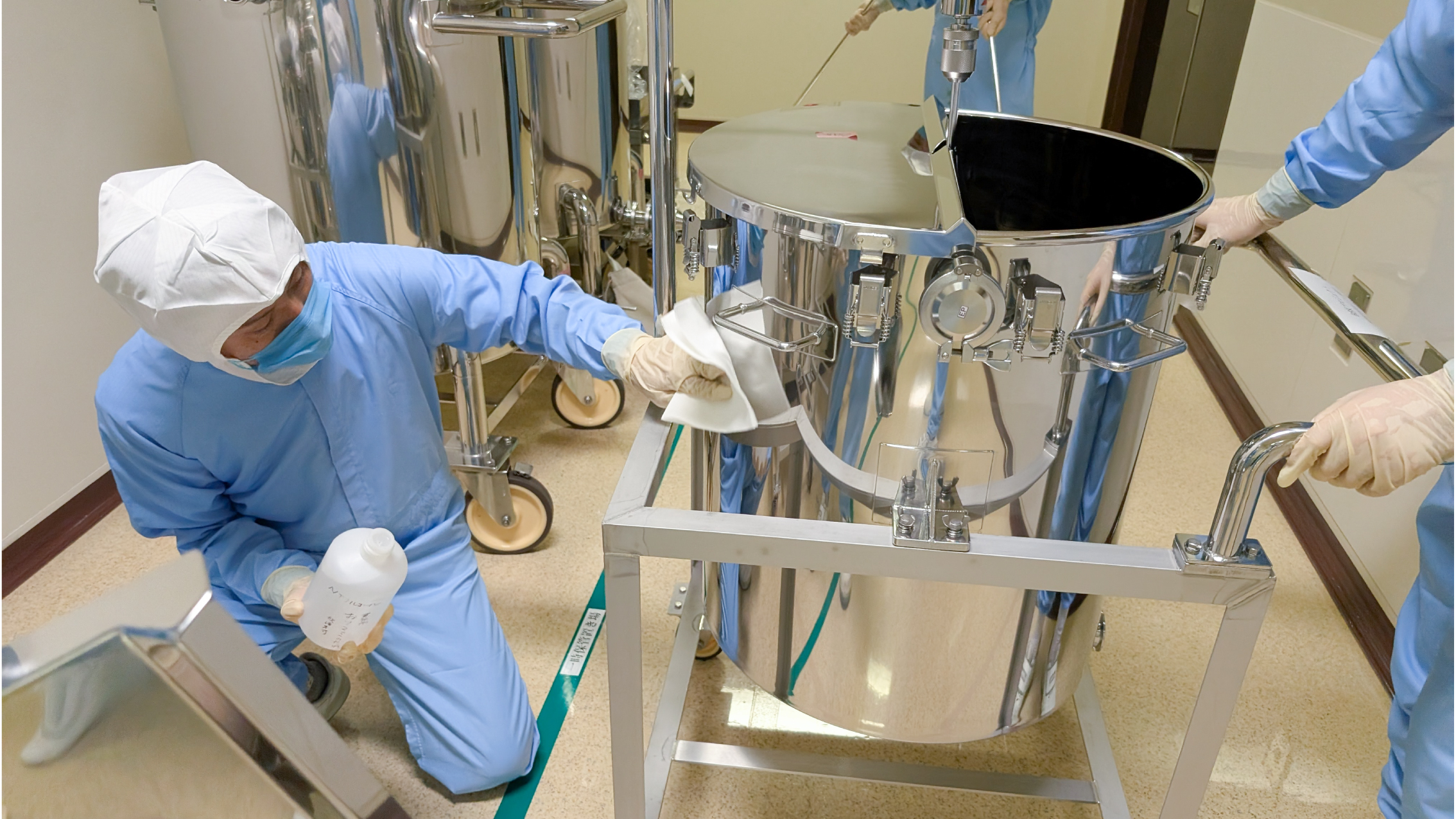 糖衣液製造ライン用撹拌タンク