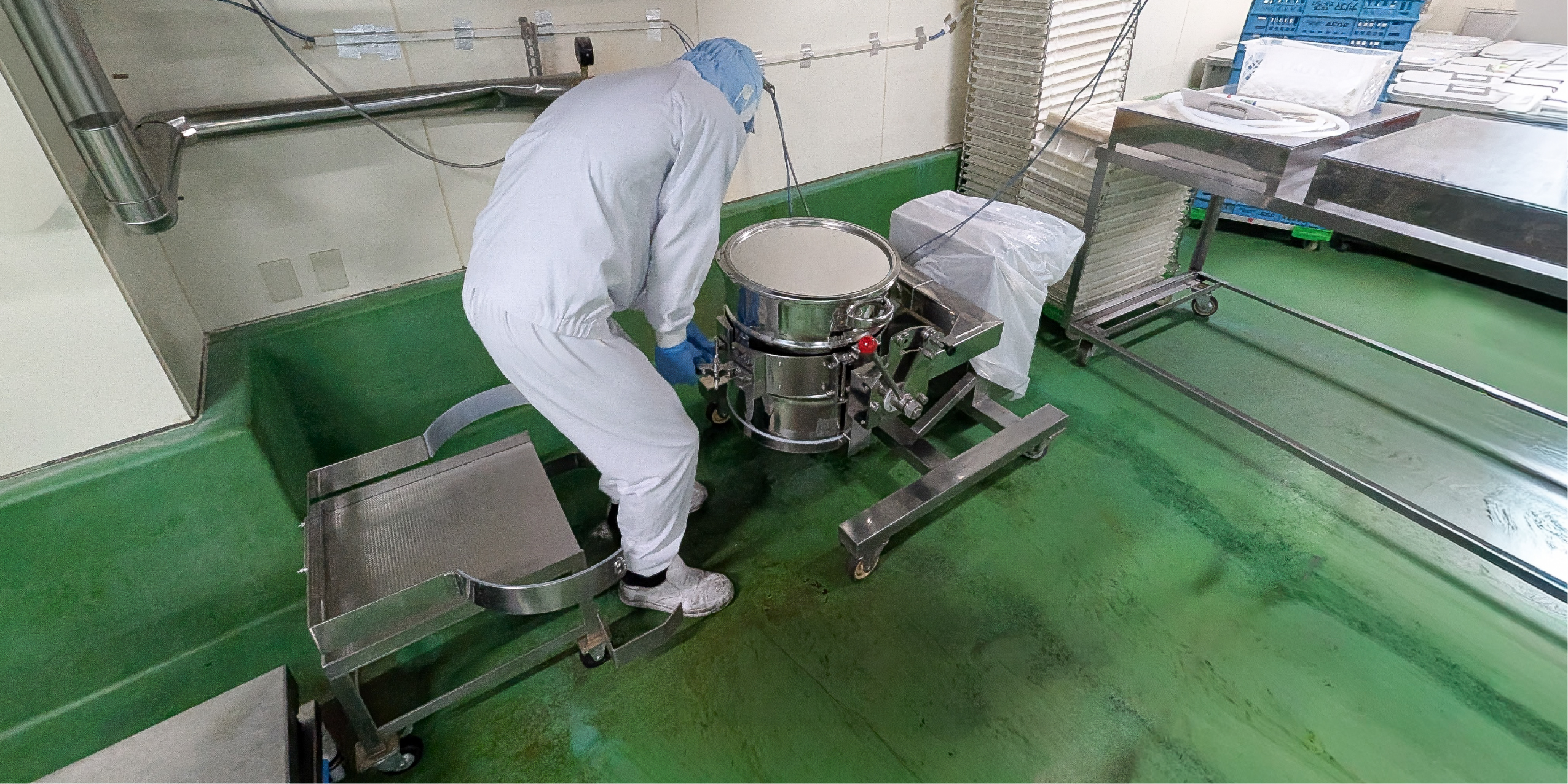 株式会社ナリコマフード様　ゼリー製造工程用ステンレス容器＆混合機＆リフター導入事例