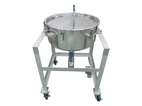 容器・架台分離式 60L原料受けタンク【採用事例】