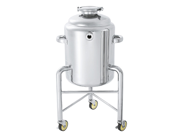 ジャケット型加圧容器　脚付