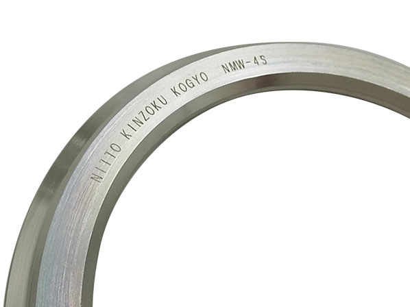 のぞき窓 仕様変更のお知らせ