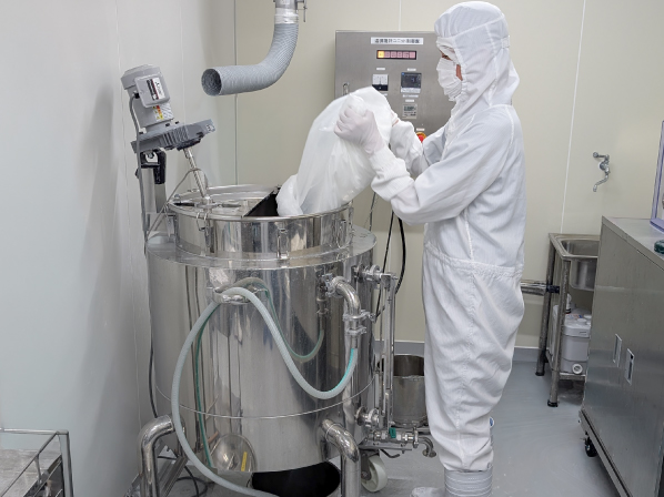 【お客様の声】ボイラー廃止を背景に電気式温調へ
シンプルな構成で、運用負担を減らした温調設備の改善